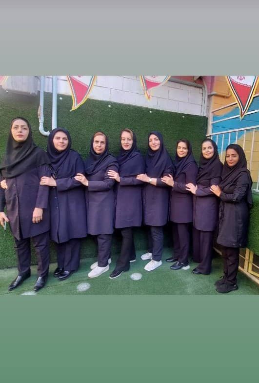 پیش دبستان و دبستان بامداد پارسی